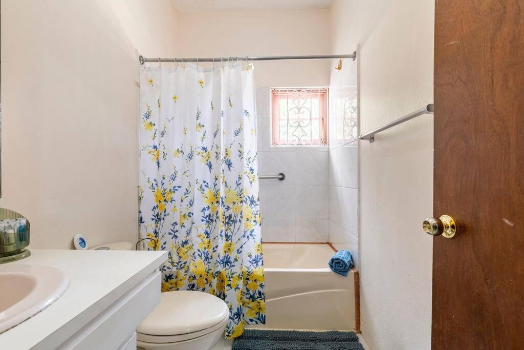 Ferienwohnung Shaw Park Gem Ocho Rios Exterior foto