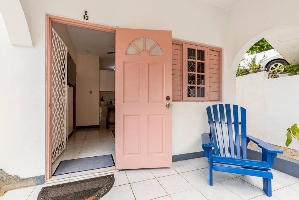 Ferienwohnung Shaw Park Gem Ocho Rios Exterior foto