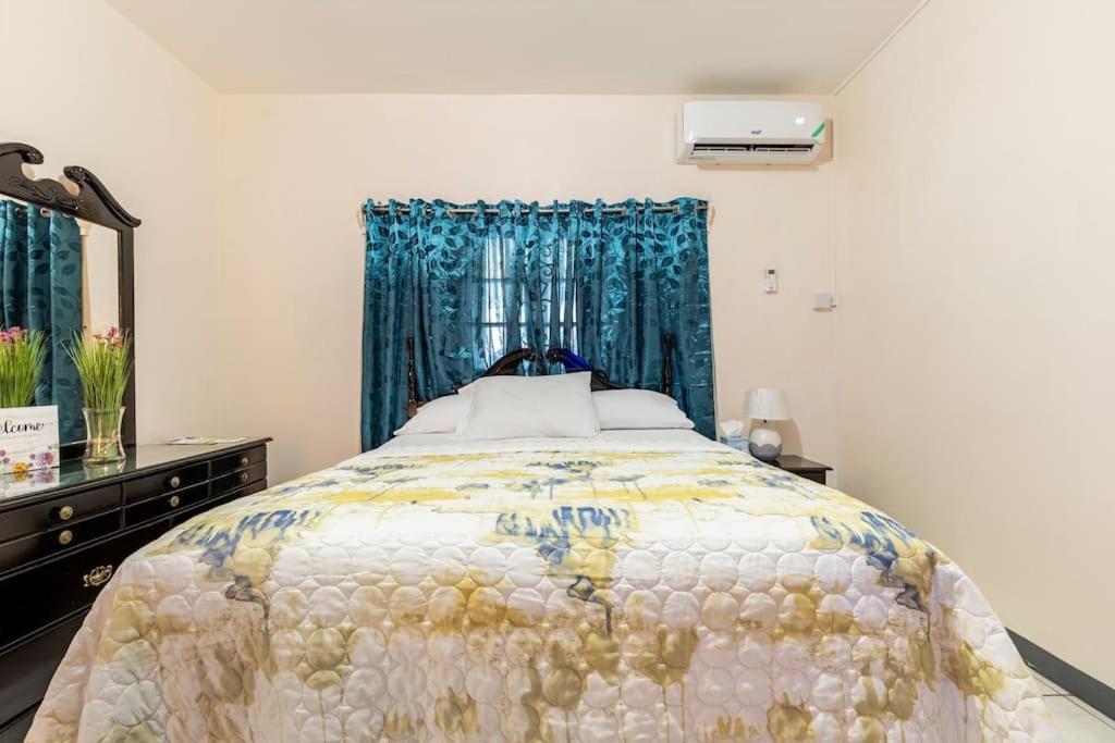 Ferienwohnung Shaw Park Gem Ocho Rios Exterior foto