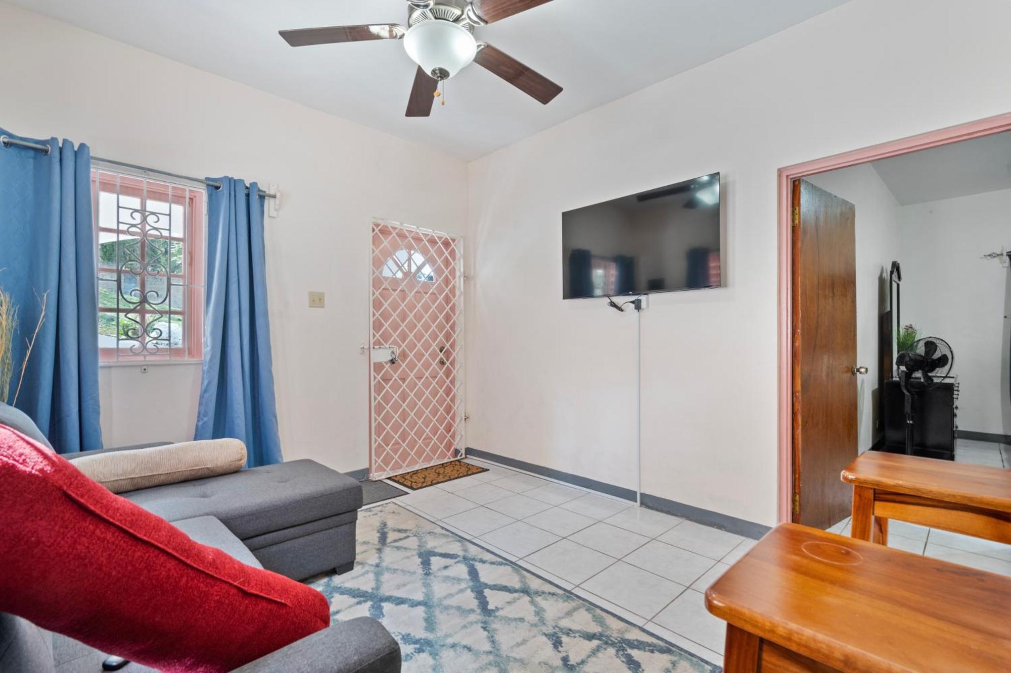 Ferienwohnung Shaw Park Gem Ocho Rios Exterior foto