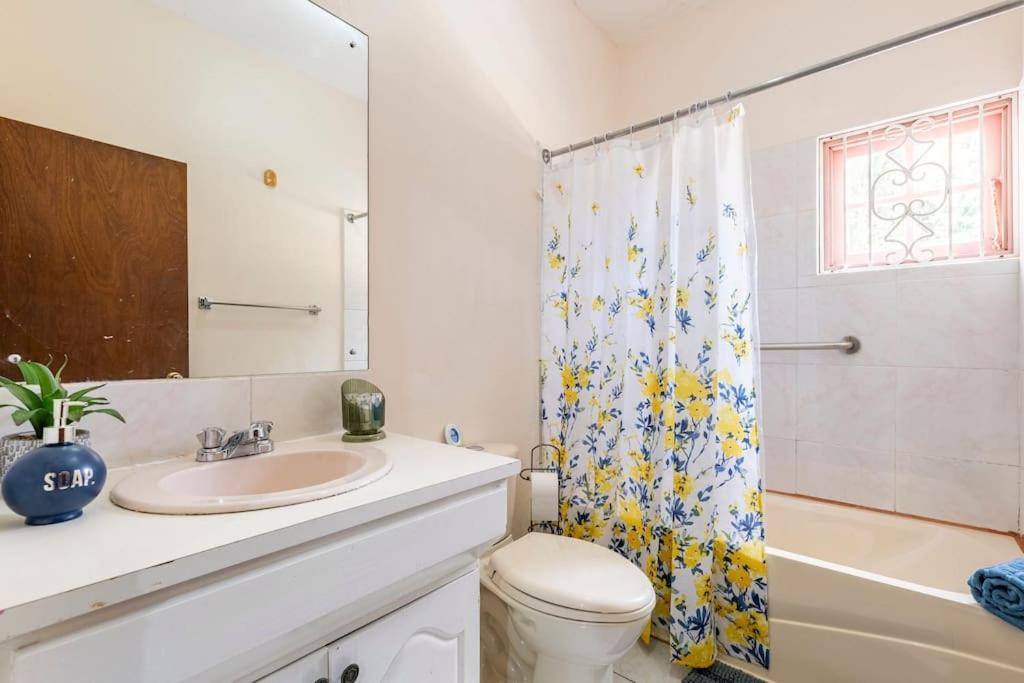 Ferienwohnung Shaw Park Gem Ocho Rios Exterior foto
